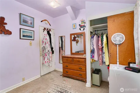 1424 S 45th Street Tacoma WA 98418