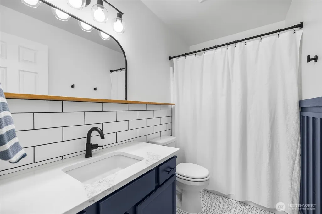 557 Fort Ebey Road Coupeville WA 98239