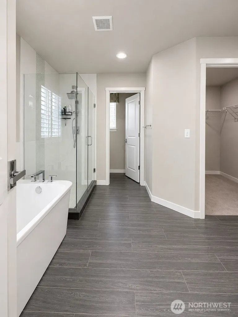 3827 192nd Pl SE Bothell WA 98012