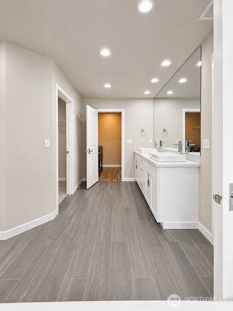 3827 192nd Pl SE Bothell WA 98012