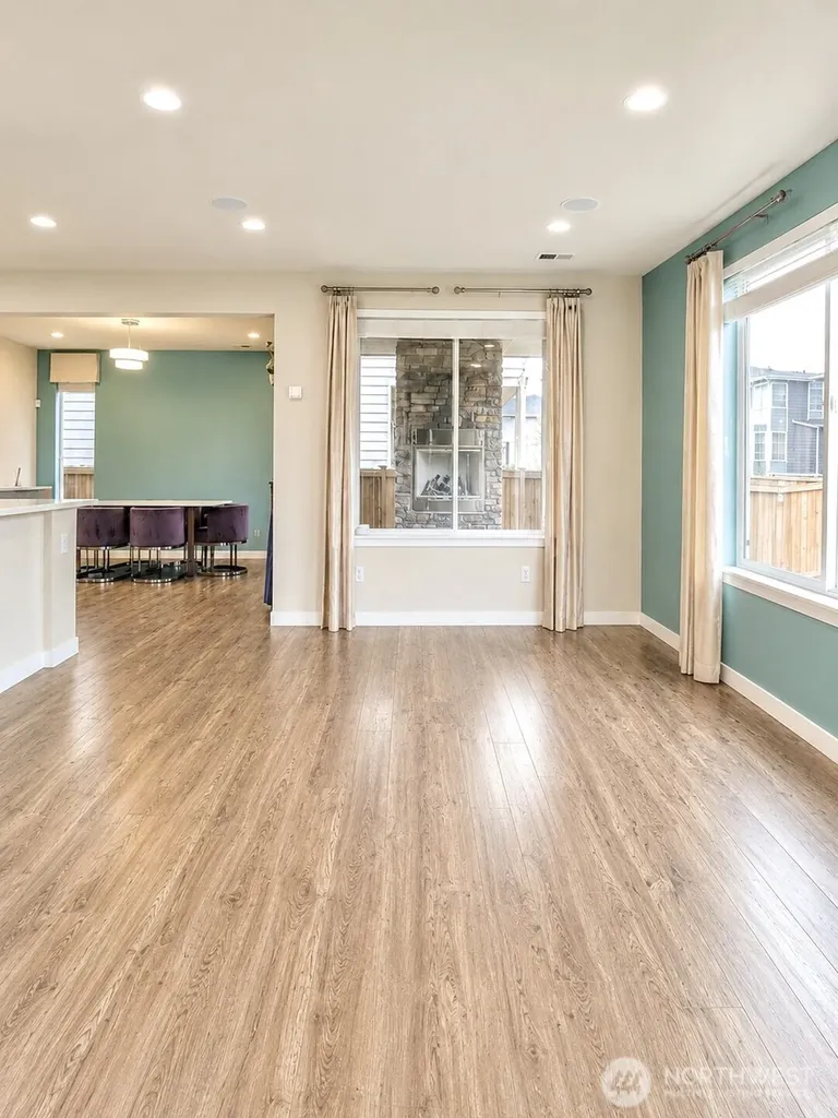 3827 192nd Pl SE Bothell WA 98012