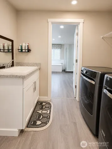3827 192nd Pl SE Bothell WA 98012