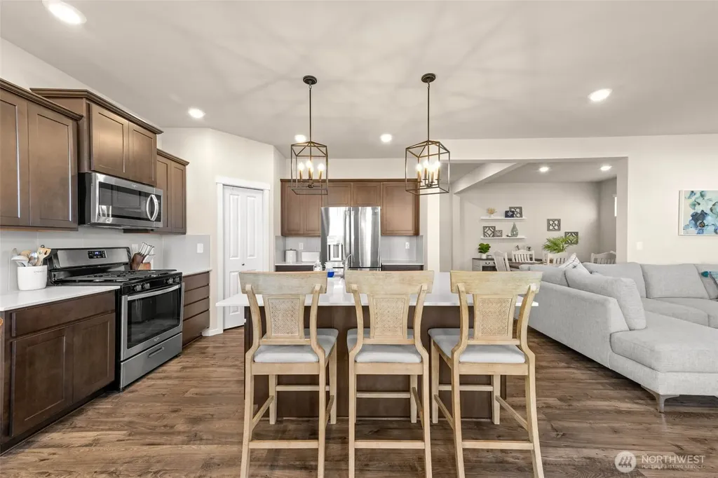 10541 185th Street Ct E Puyallup WA 98374