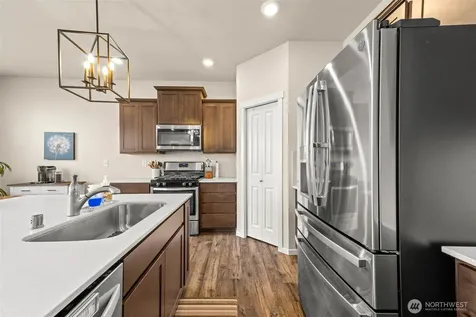 10541 185th Street Ct E Puyallup WA 98374