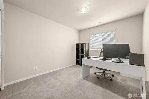 10541 185th Street Ct E Puyallup WA 98374