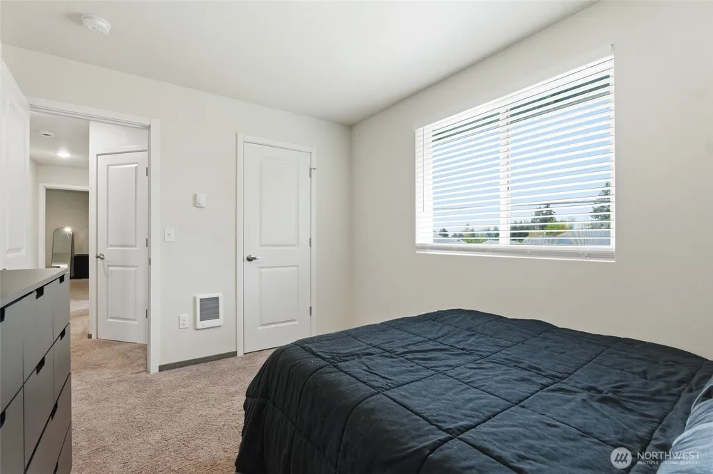 6214 Knoble Road E Spanaway WA 98387