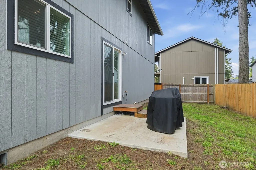 6214 Knoble Road E Spanaway WA 98387