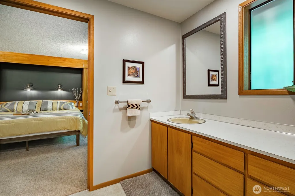 1202 Telegraph Road Bellingham WA 98226
