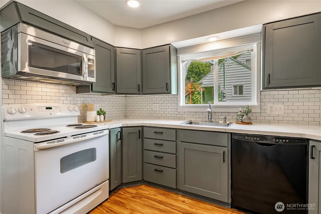203 N 34th Street Bellingham WA 98225