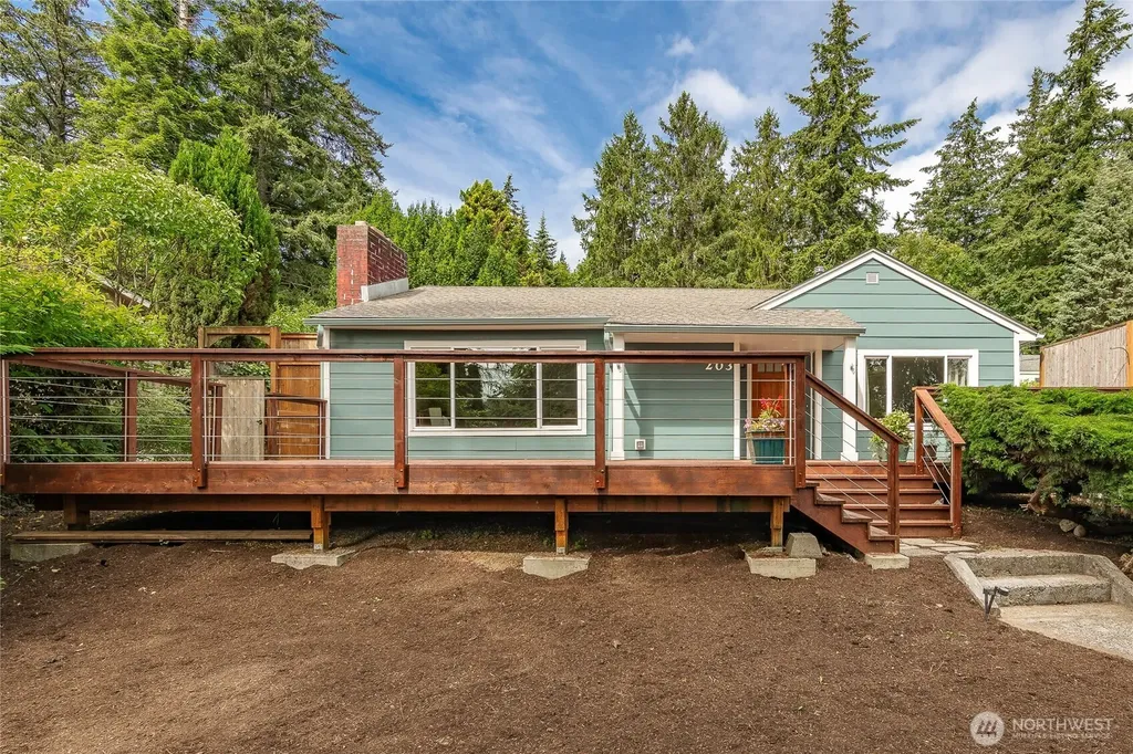 203 N 34th Street Bellingham WA 98225