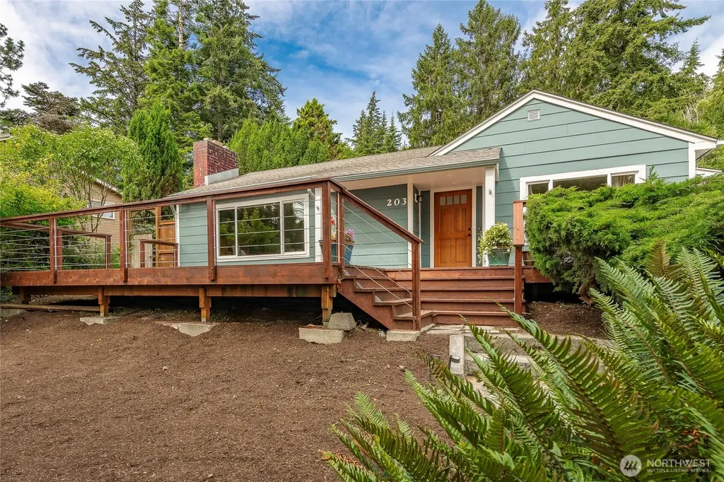 203 N 34th Street Bellingham WA 98225
