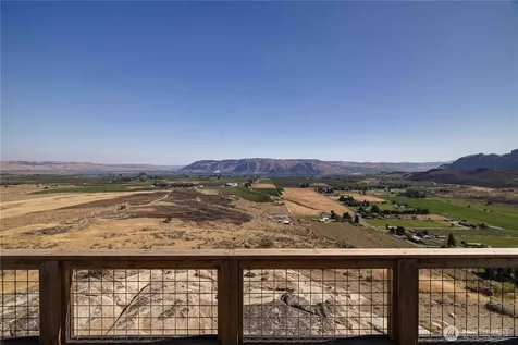 66 Sugrloaf Road Brewster WA 98812
