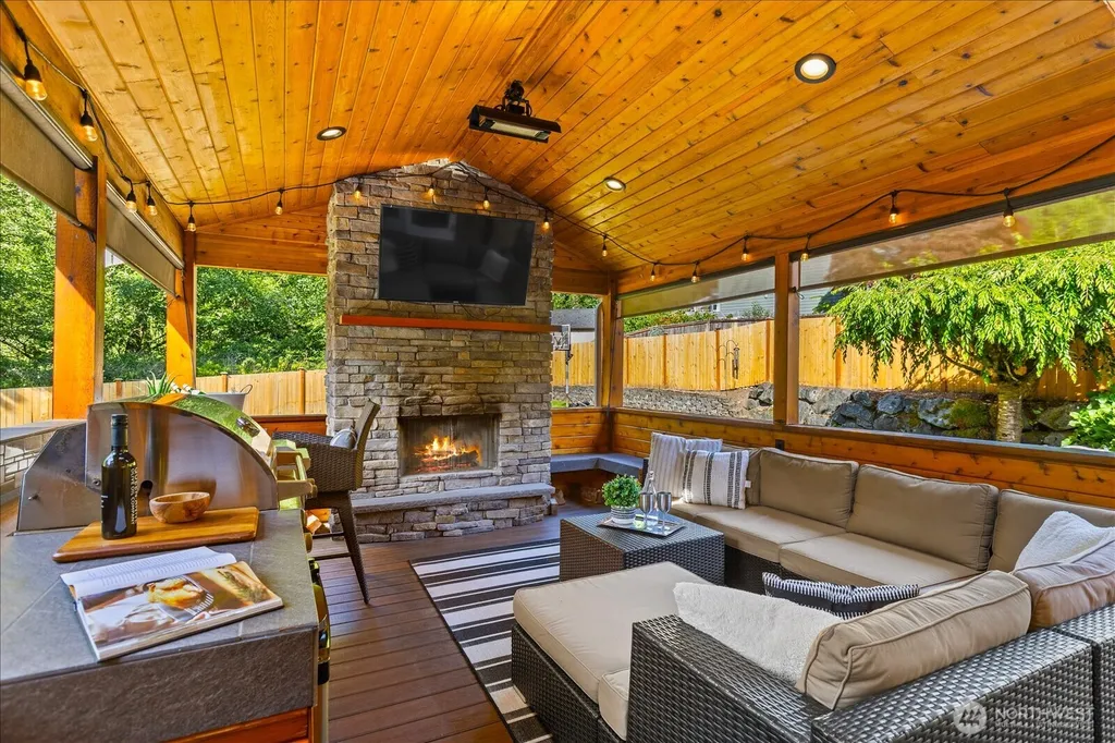 13225 59th Avenue W Edmonds WA 98026
