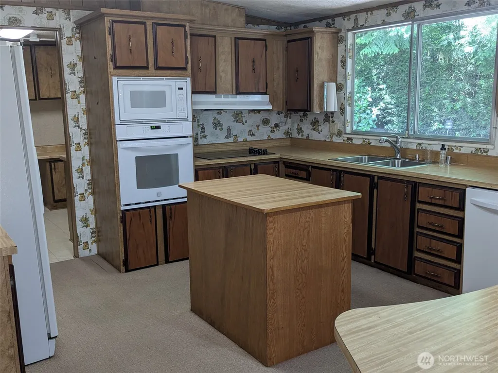 19730 SE 210th Street Maple Valley WA 98038