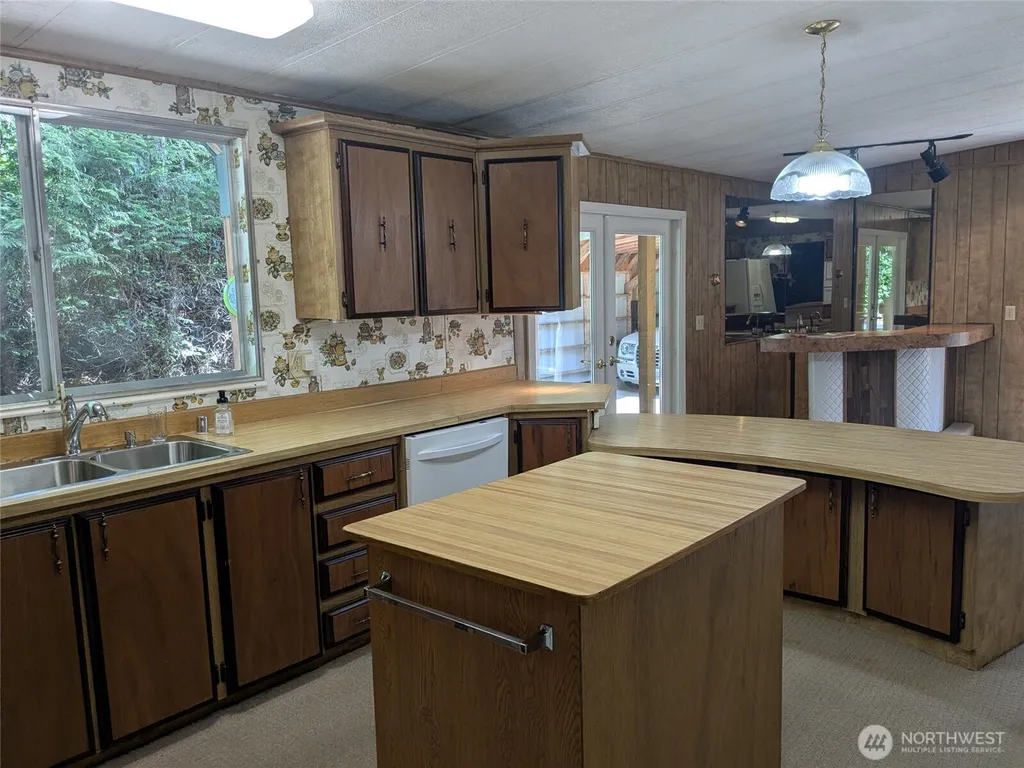 19730 SE 210th Street Maple Valley WA 98038