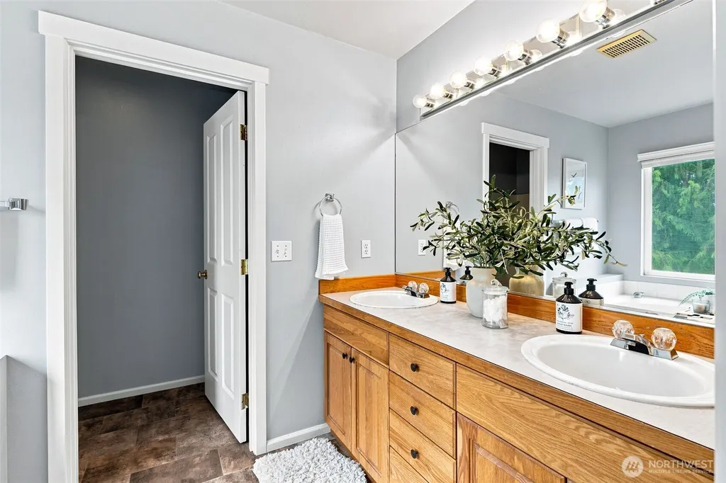 6602 60th Street W University Place WA 98467