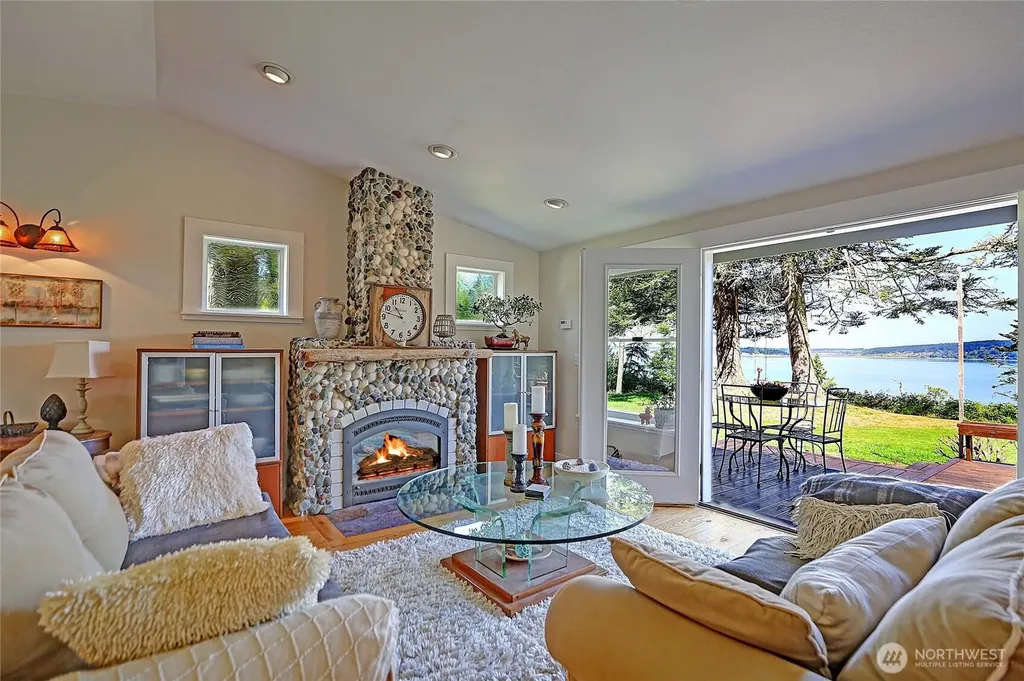 610 Maple Heights Road Camano Island WA 98282