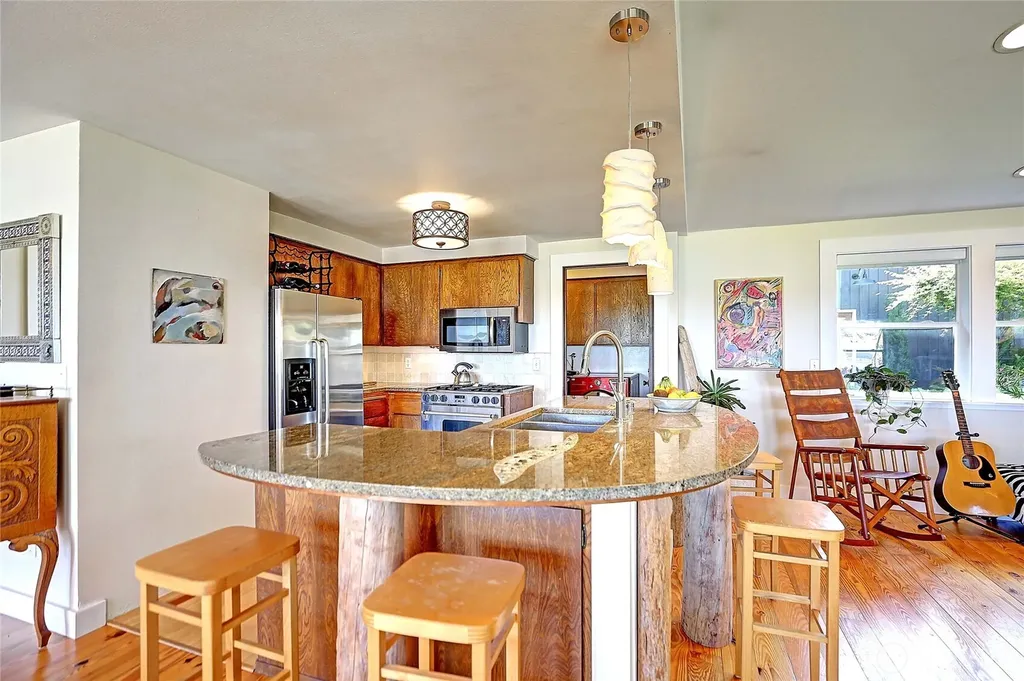 610 Maple Heights Road Camano Island WA 98282