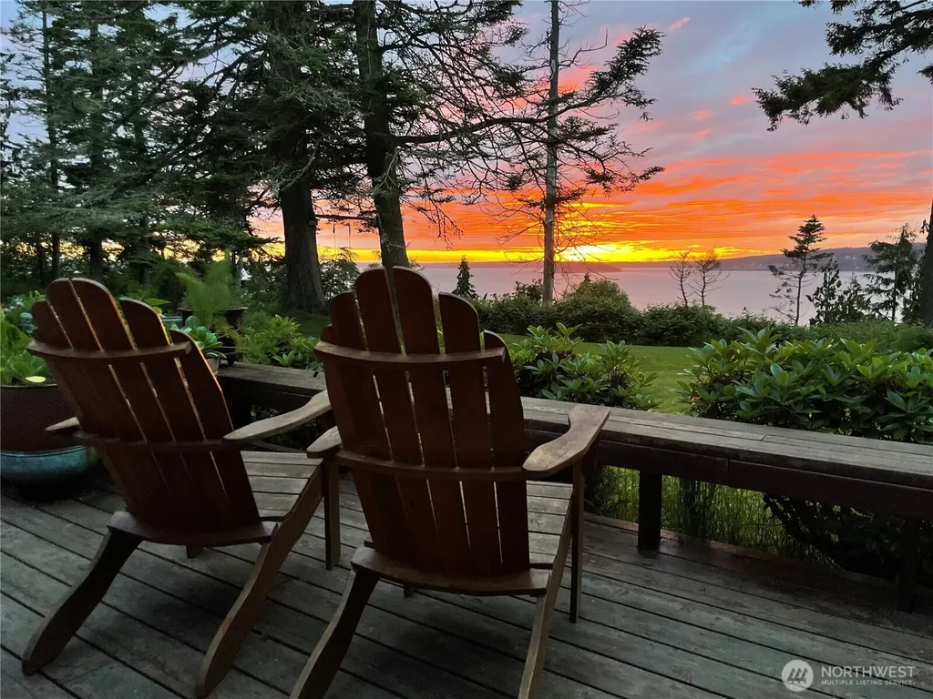 610 Maple Heights Road Camano Island WA 98282