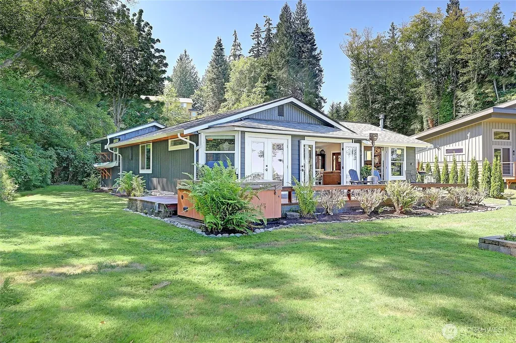 610 Maple Heights Road Camano Island WA 98282