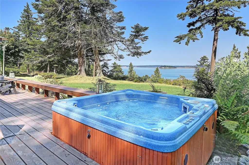 610 Maple Heights Road Camano Island WA 98282