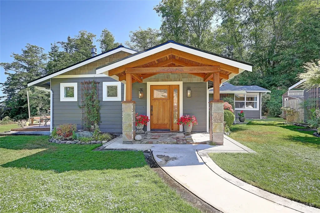 610 Maple Heights Road Camano Island WA 98282