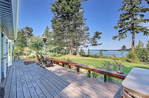 610 Maple Heights Road Camano Island WA 98282