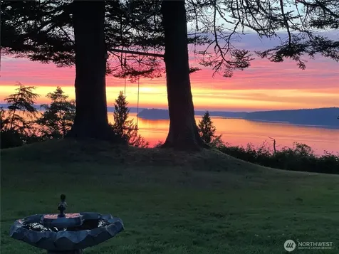 610 Maple Heights Road Camano Island WA 98282