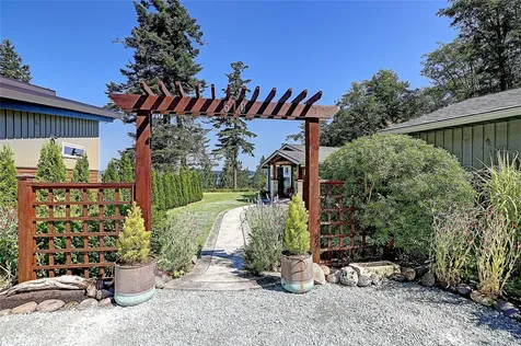 610 Maple Heights Road Camano Island WA 98282