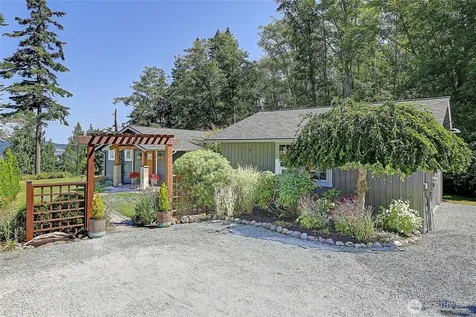 610 Maple Heights Road Camano Island WA 98282