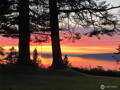 610 Maple Heights Road Camano Island WA 98282