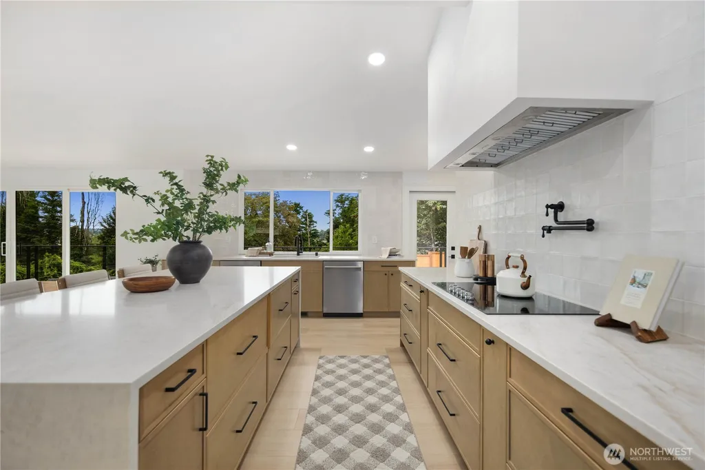 197 Milton Way Milton WA 98354