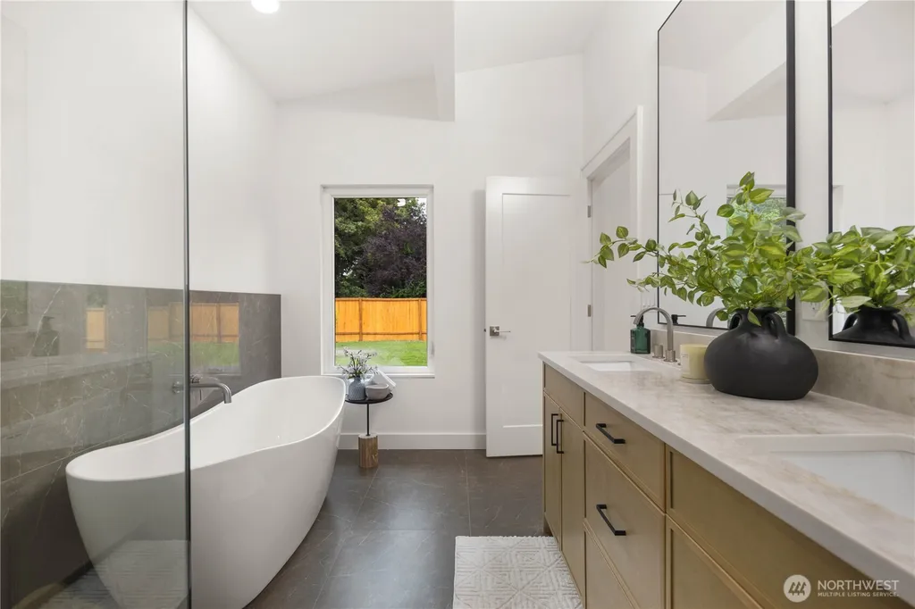 197 Milton Way Milton WA 98354
