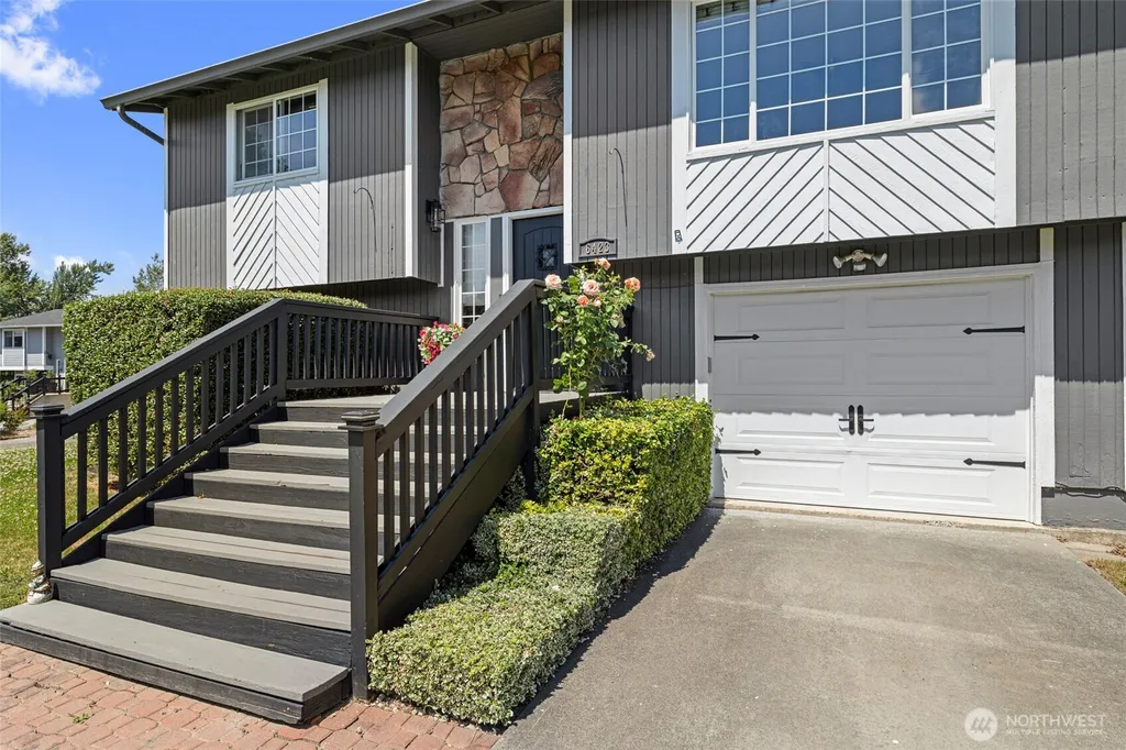 6423 61st Street NE Marysville WA 98270
