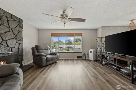 6423 61st Street NE Marysville WA 98270