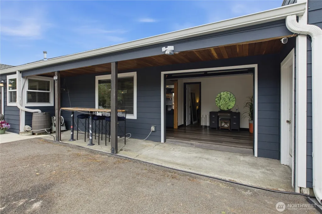 406 1st Avenue E Pacific WA 98047