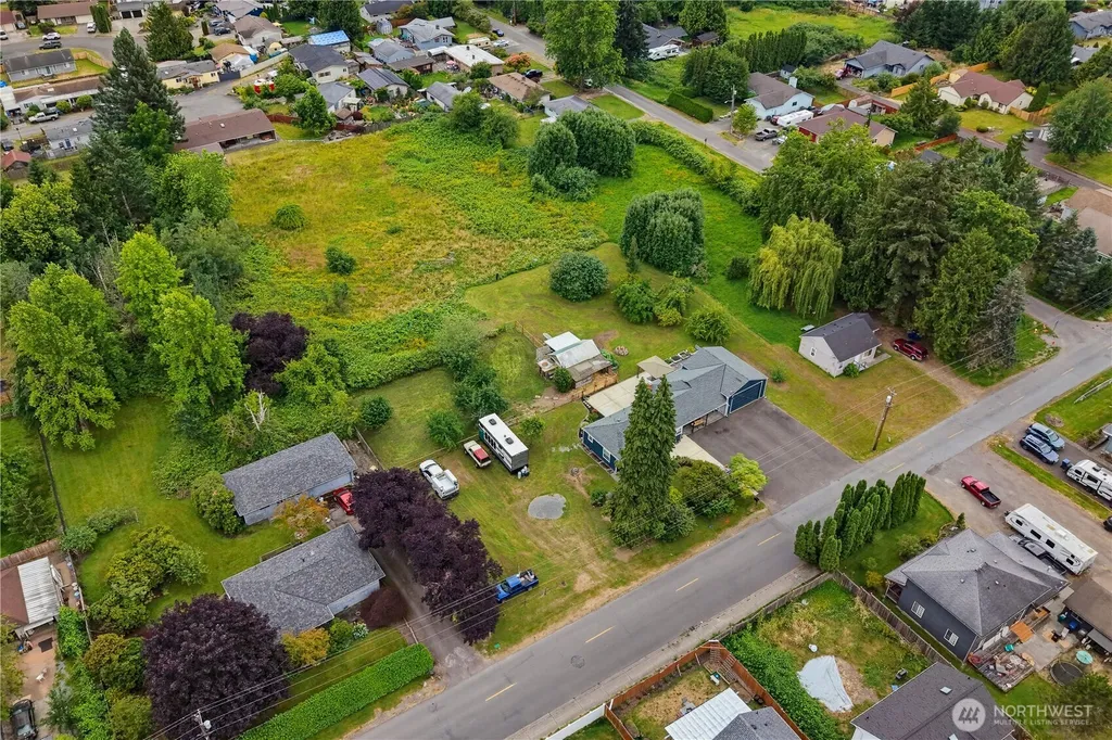 406 1st Avenue E Pacific WA 98047
