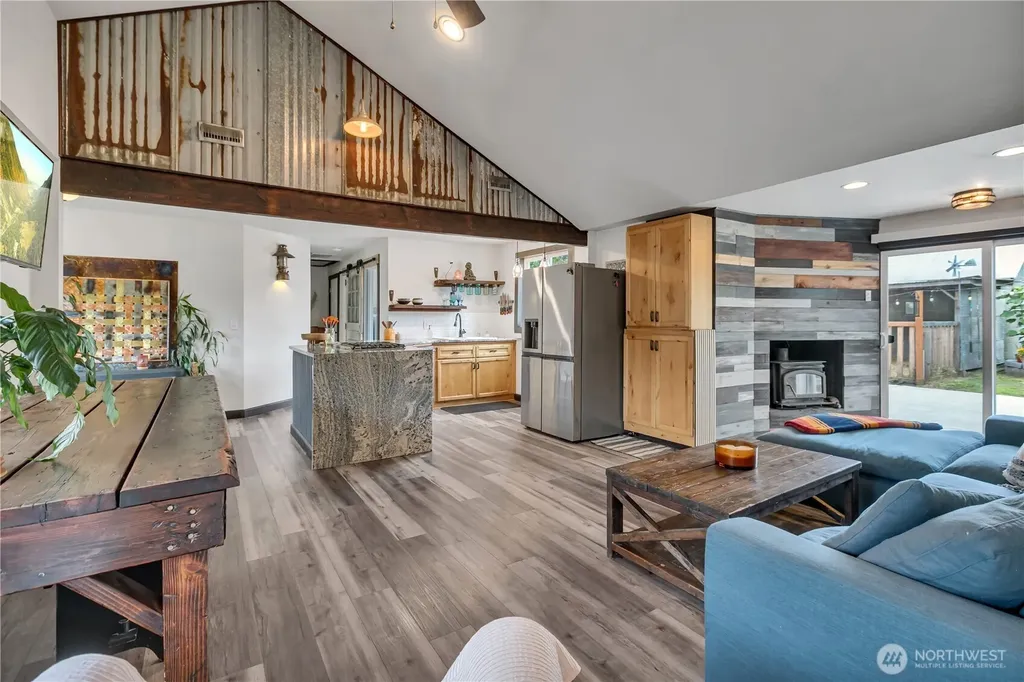 406 1st Avenue E Pacific WA 98047