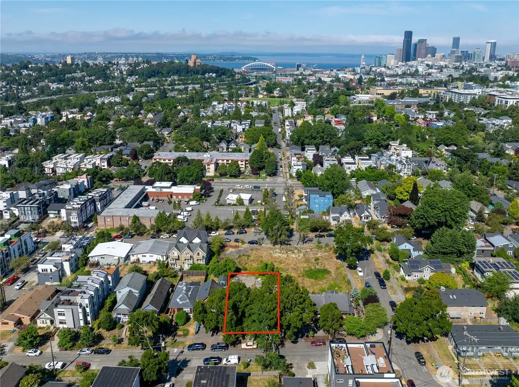 811 29th Avenue S Seattle WA 98122