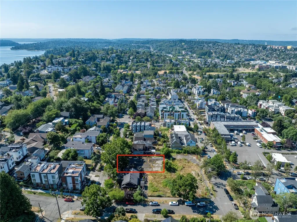 811 29th Avenue S Seattle WA 98122