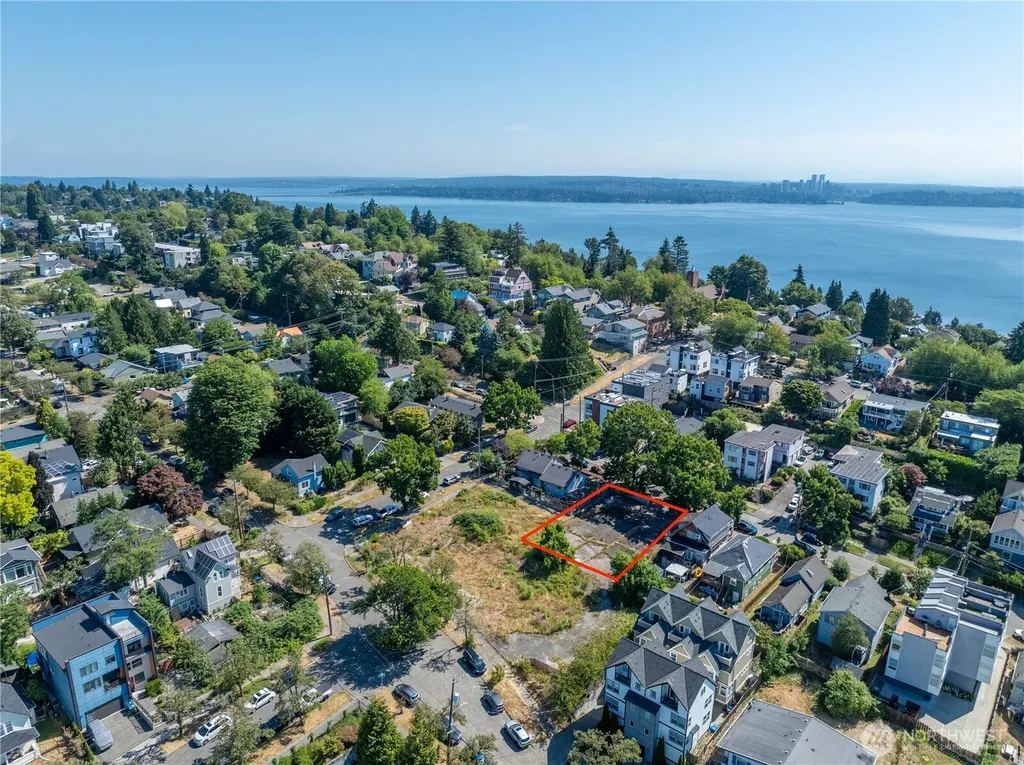 811 29th Avenue S Seattle WA 98122