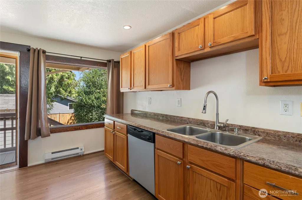 1906 14th Street Bremerton WA 98337