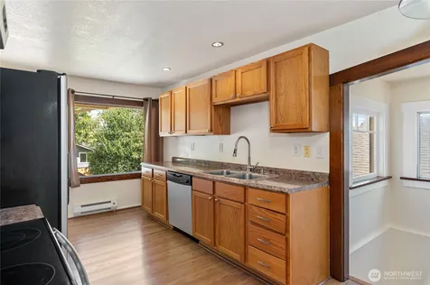 1906 14th Street Bremerton WA 98337