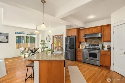 1315 Redmond Place NE Renton WA 98056