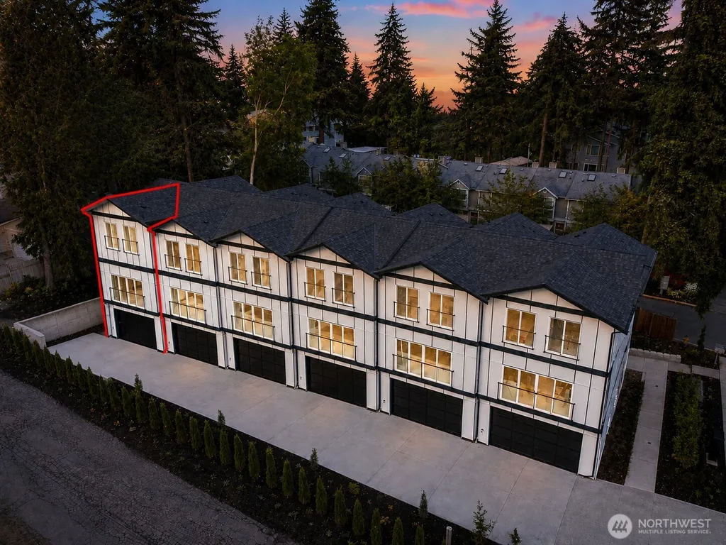 7103 210 Street SW Edmonds WA 98026