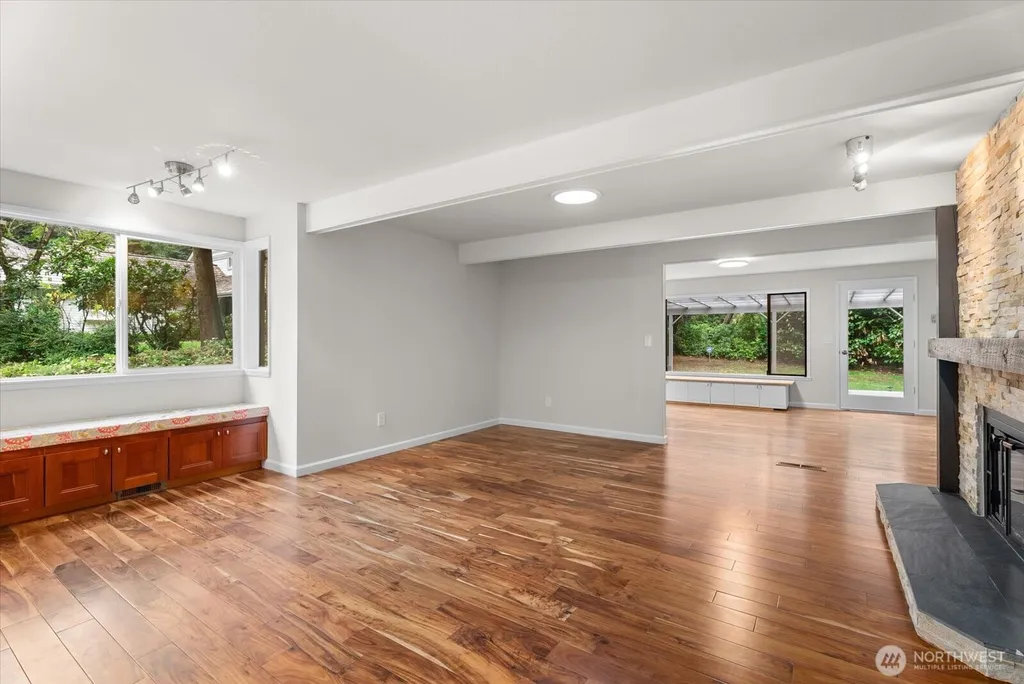 510 239th Avenue NE Sammamish WA 98074