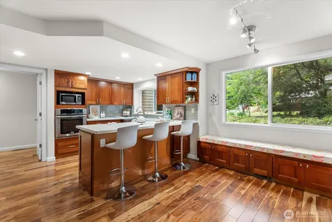 510 239th Avenue NE Sammamish WA 98074