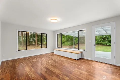 510 239th Avenue NE Sammamish WA 98074