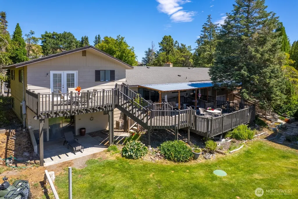 5255 NW Painted Hills Drive Ephrata WA 98823