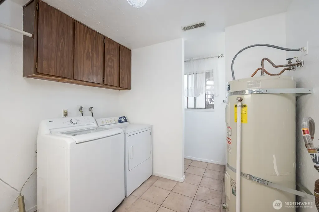 5255 NW Painted Hills Drive Ephrata WA 98823